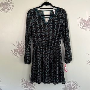 Long Sleeve Keyhole Dress